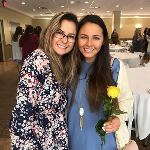 Meet your Posher, Avery